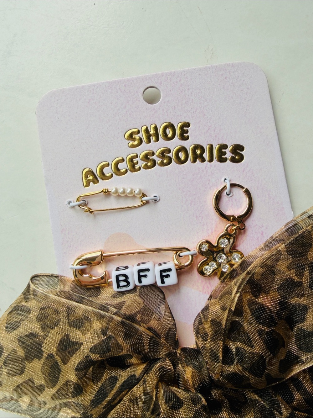 NWT Anthropologie Shoe Charm & Laces Set Brown Leopard Print BFF Charm - Picture 2 of 5